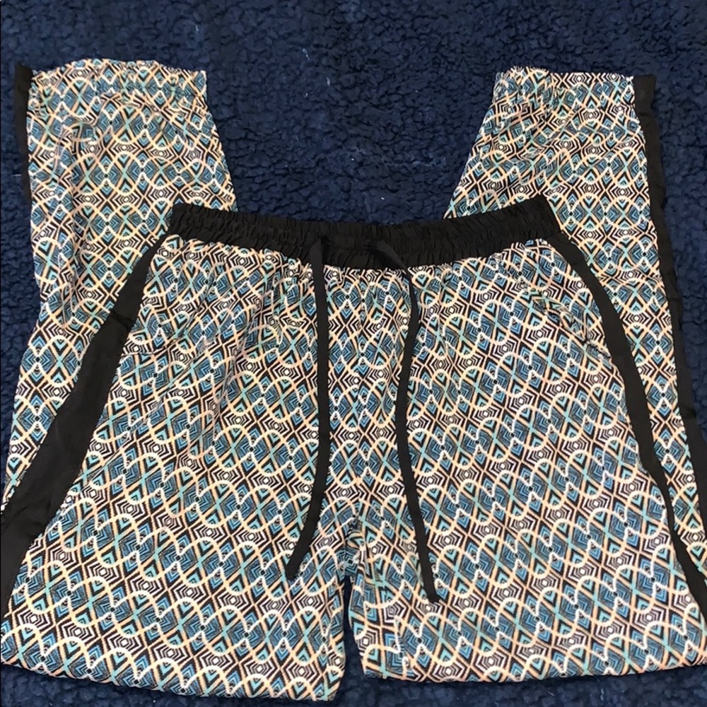 Girls Lightweight Joggers with pockets! Size10